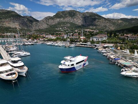 CarrefourSA Launches Second Floating Market in Türkiye